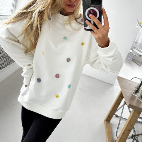 Women's comfortable sweatshirt with colorful floral appliqués NOVAE