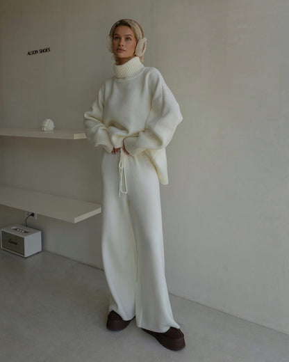 Women's cozy oversized sweater with high collar NOVAE