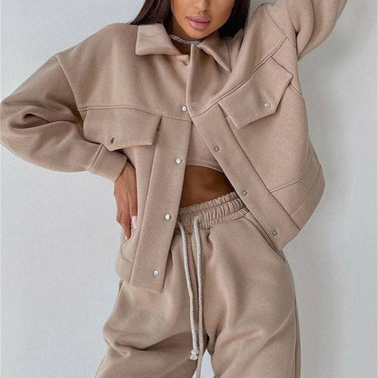 Women's sporty set consisting of an oversized jacket and comfortable jogger pants NOVAE