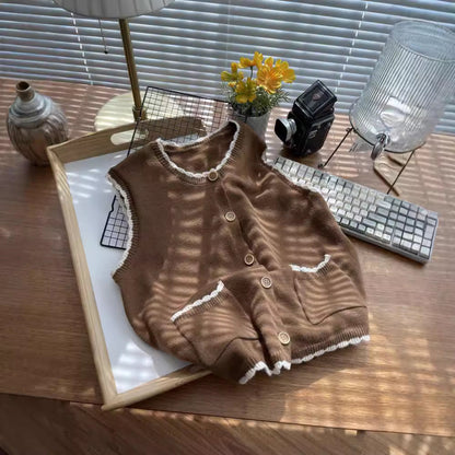 Women's knitted vest with contrasting details and pockets NOVAE