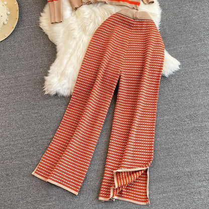 Women's stylish knit loungewear set with deep V-neck and wide-leg trousers NOVAE