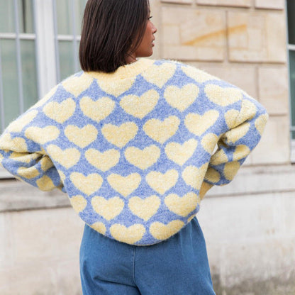 Women's Oversized Sweater with Heart Pattern and Wide Fit NOVAE