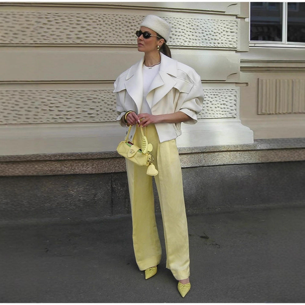 Women's fashionable short jacket with patch pockets and wide collar NOVAE