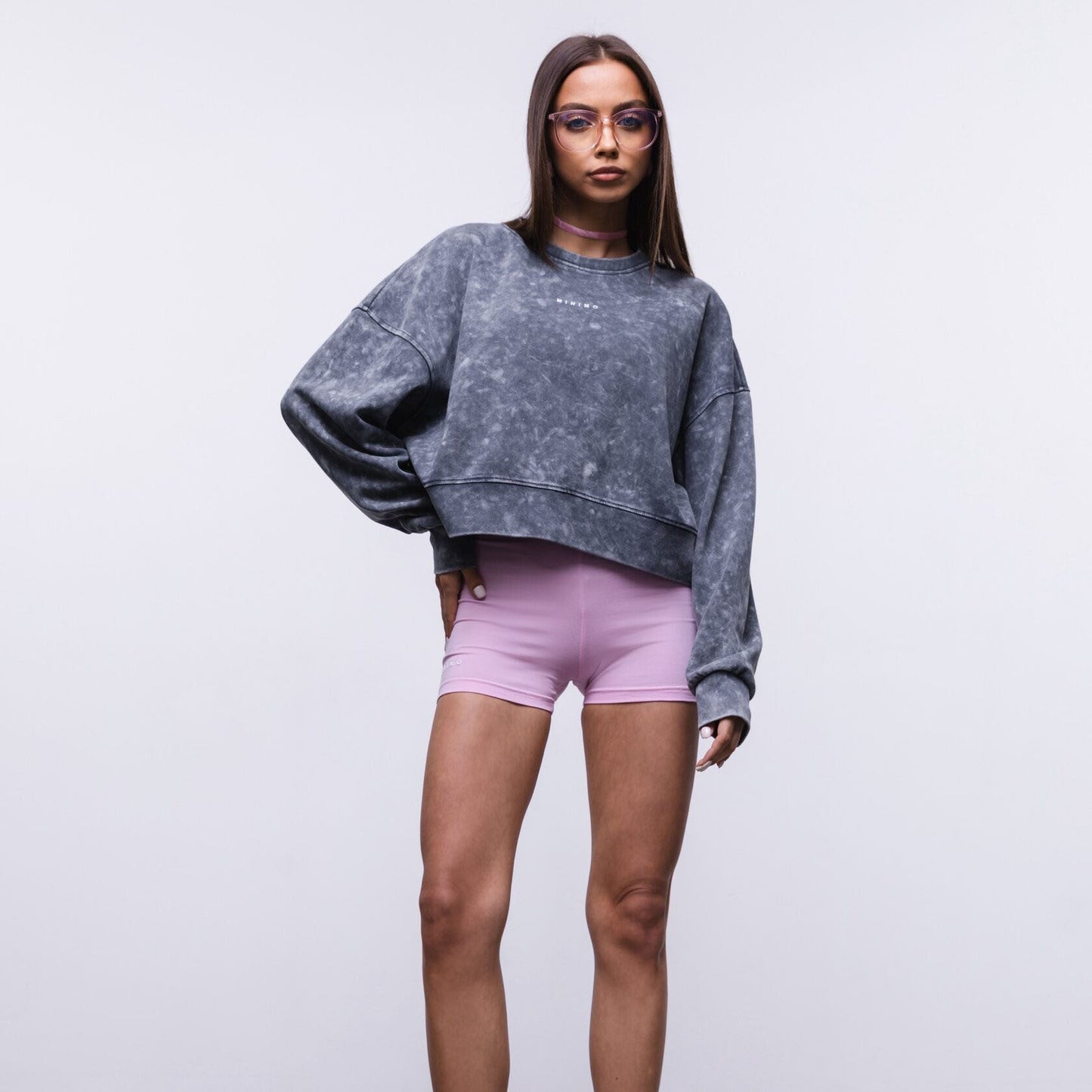 Women's cropped sweatshirt with wide sleeves and fashionable wash effect NOVAE