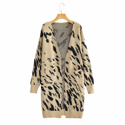 Women's chunky knit cardigan with fashionable leopard print and practical pockets NOVAE