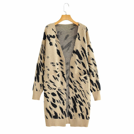 Women's chunky knit cardigan with fashionable leopard print and practical pockets NOVAE
