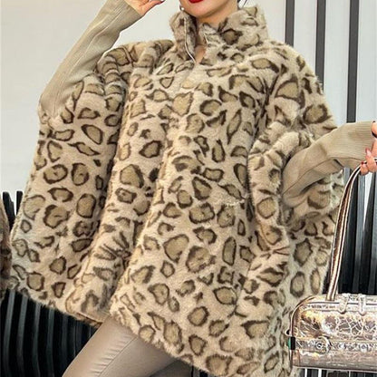 Women's cuddly fleece poncho in leopard print NOVAE