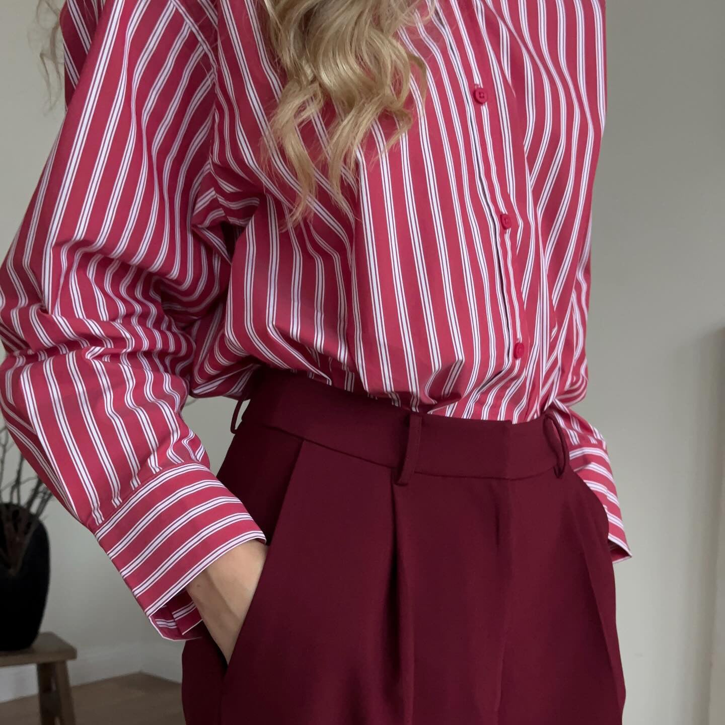 Women's striped blouse with voluminous sleeves and fashionable button details NOVAE