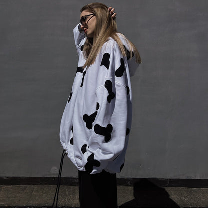 Women's hoodie with a creative heart motif and a casual oversized cut NOVAE