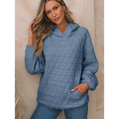 Women's quilted hoodie with practical pockets NOVAE
