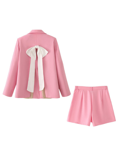 Women's blazer and shorts set with elegant cut and practical pockets NOVAE