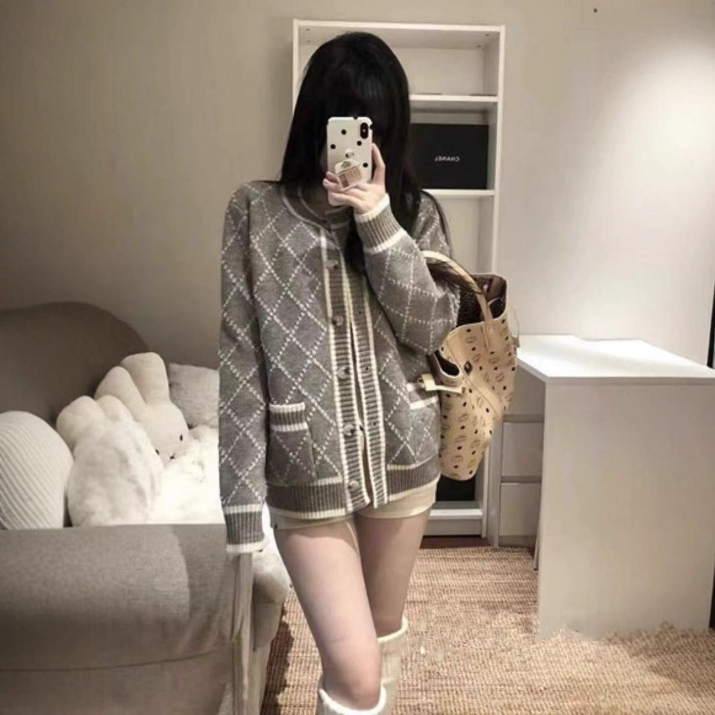 Women's fashionable knit cardigan with elegant diamond pattern and gold buttons NOVAE