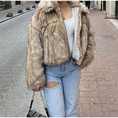 Women's cozy teddy jacket with a fashionable cut NOVAE