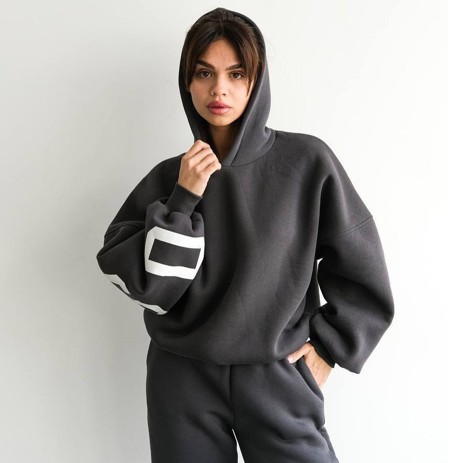 Women's casual oversized hoodie with sporty details NOVAE