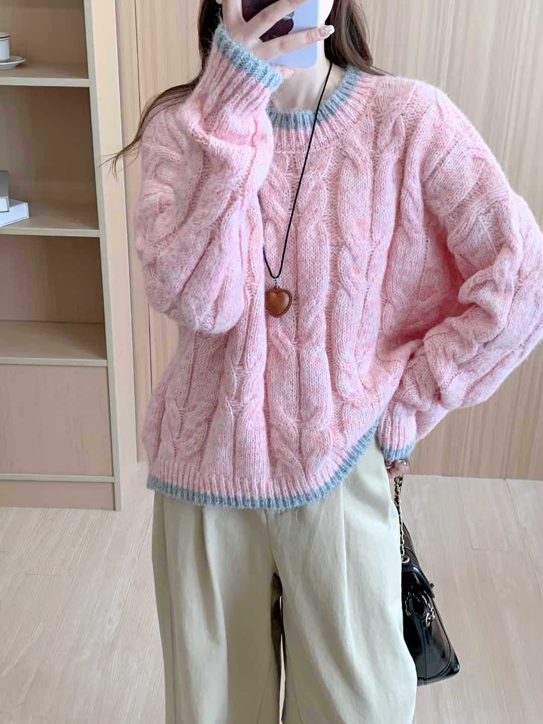 Women's chunky knit sweater with cable pattern and round neckline NOVAE