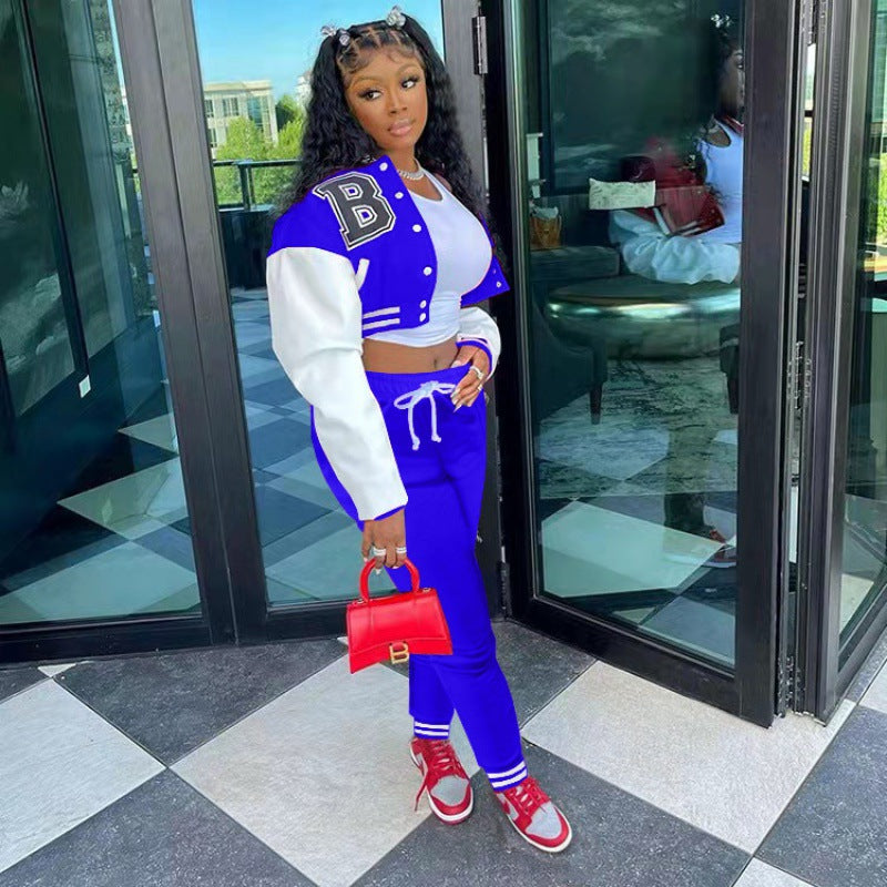 Women's sporty set consisting of a cropped jacket and jogging pants NOVAE