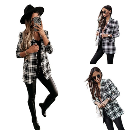 Women's checked blazer with a tailored cut and fashionable details NOVAE