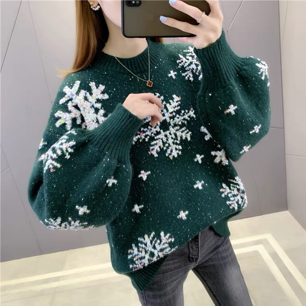 Women's knitted sweater with winter motif and puff sleeves NOVAE