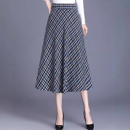 Women's midi skirt in an elegant check design with a flowing cut NOVAE