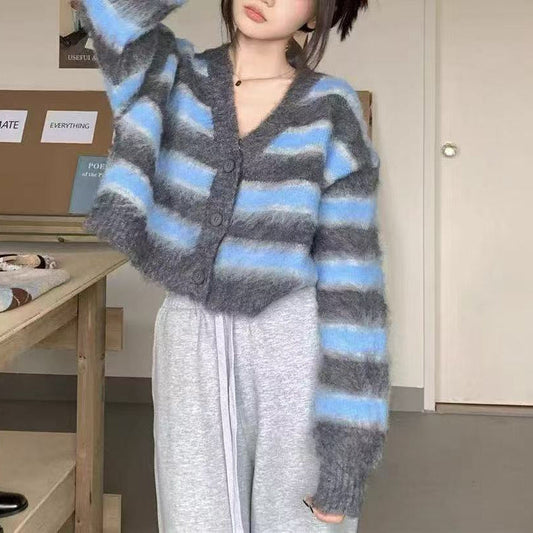 Women's casual cropped cardigan with structured stripe pattern and button details NOVAE