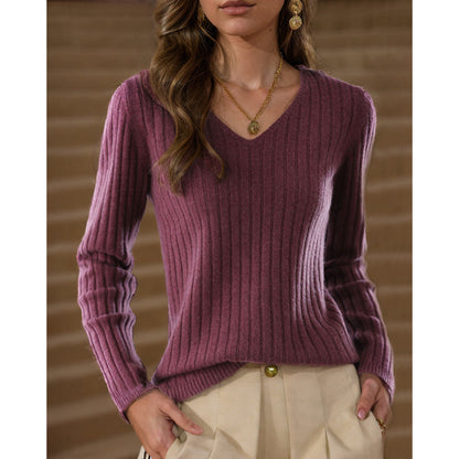 Women's V-neck knit sweater with fine rib knit design NOVAE