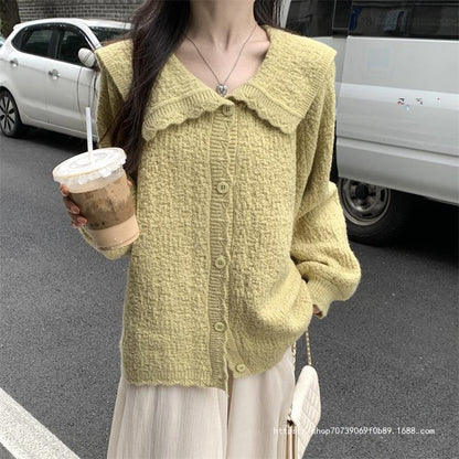 Women's Soft, Textured Cardigan with Generous Collar NOVAE