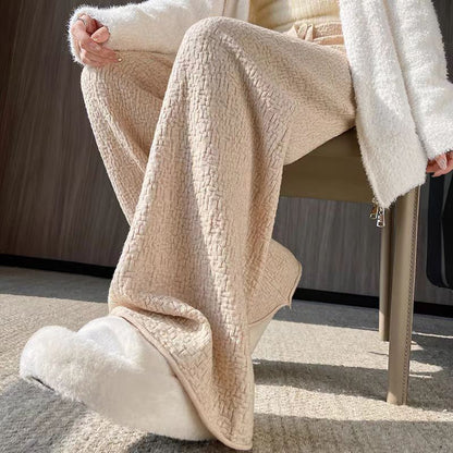 Women's comfortable lounge trousers in an elegant cut NOVAE