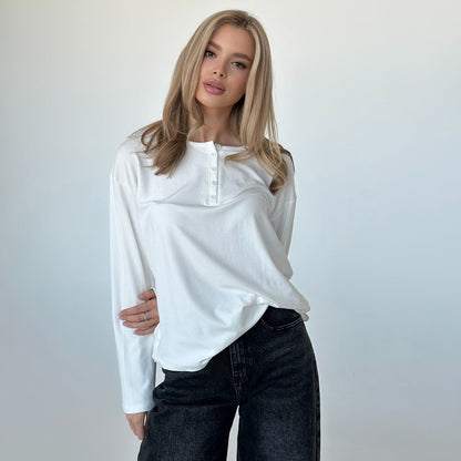 Women's long-sleeved shirt with button details and a relaxed fit NOVAE