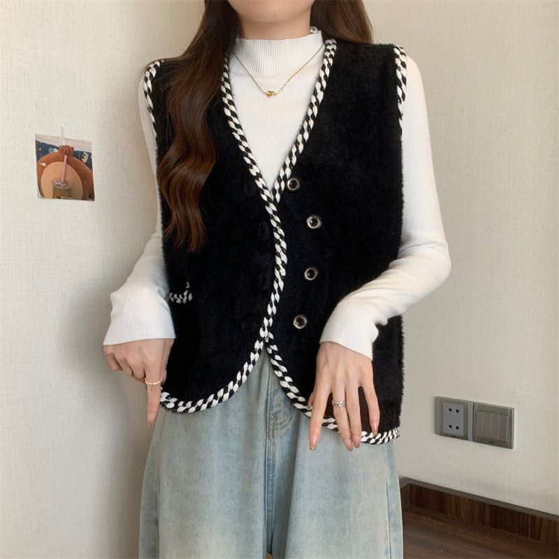 Women's vest with braided accents and button details NOVAE