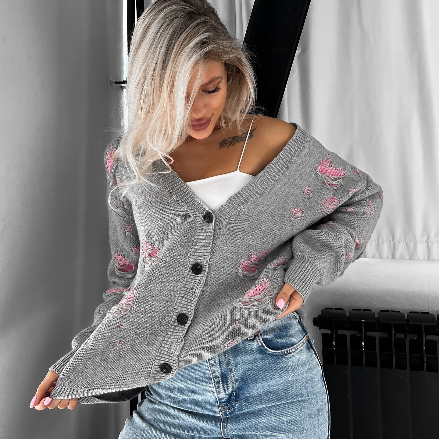 Women's oversized cardigan with floral design and relaxed fit NOVAE