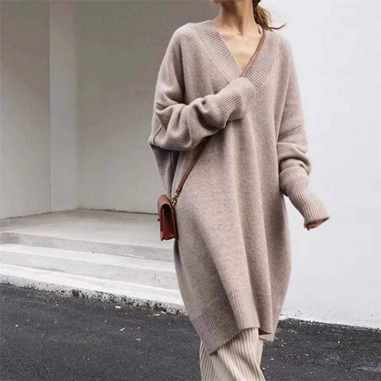 Women's cozy knit dress with V-neck and long sleeves NOVAE