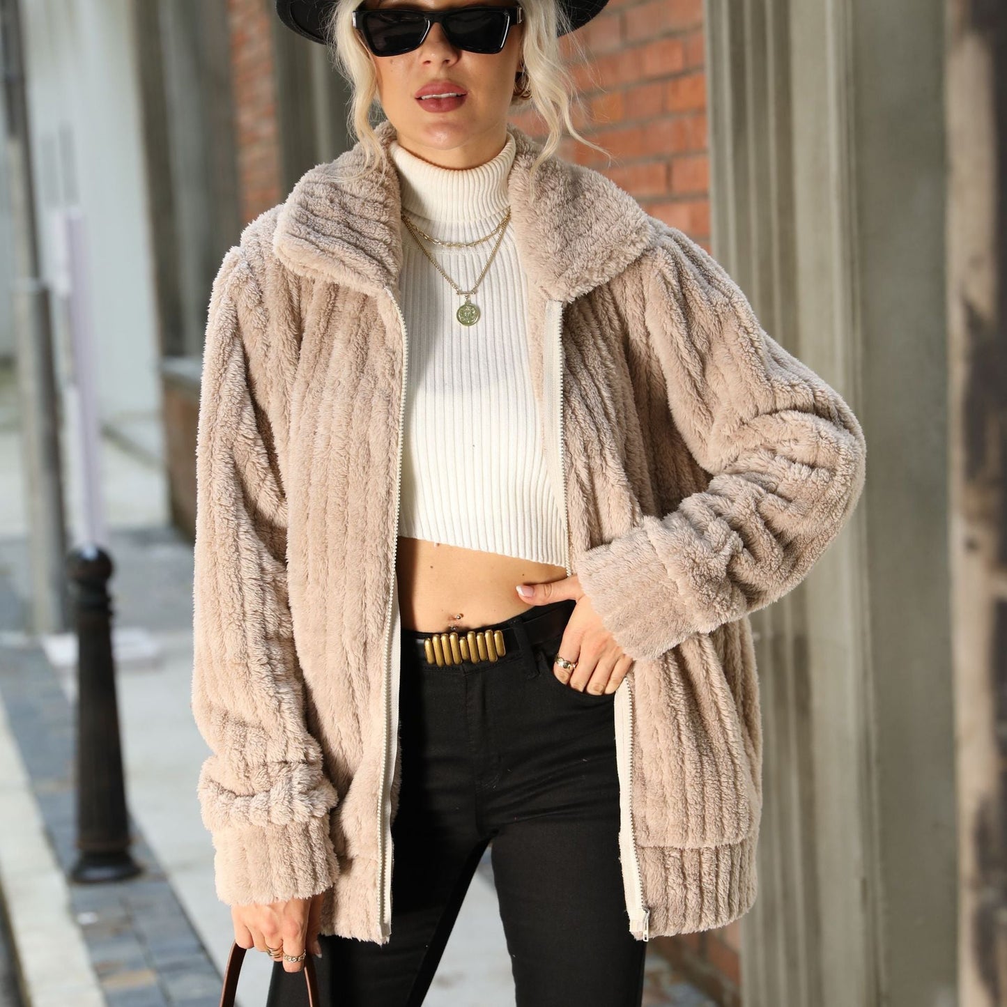 Women's plush fleece jacket with soft collar and practical zip pockets NOVAE