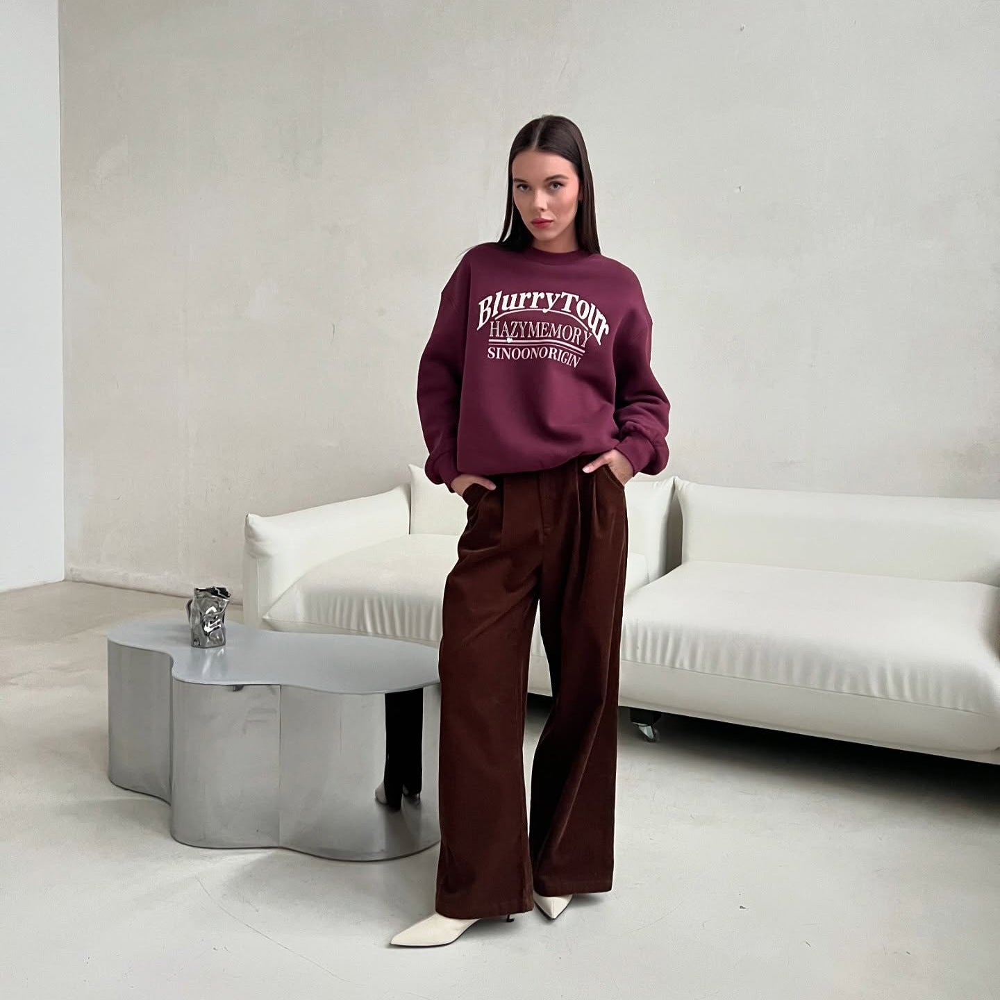 Women's sweatshirt with stylish logo and casual cut NOVAE