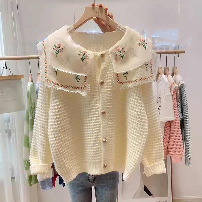 Women's embroidered cardigan with wide-cut collar NOVAE