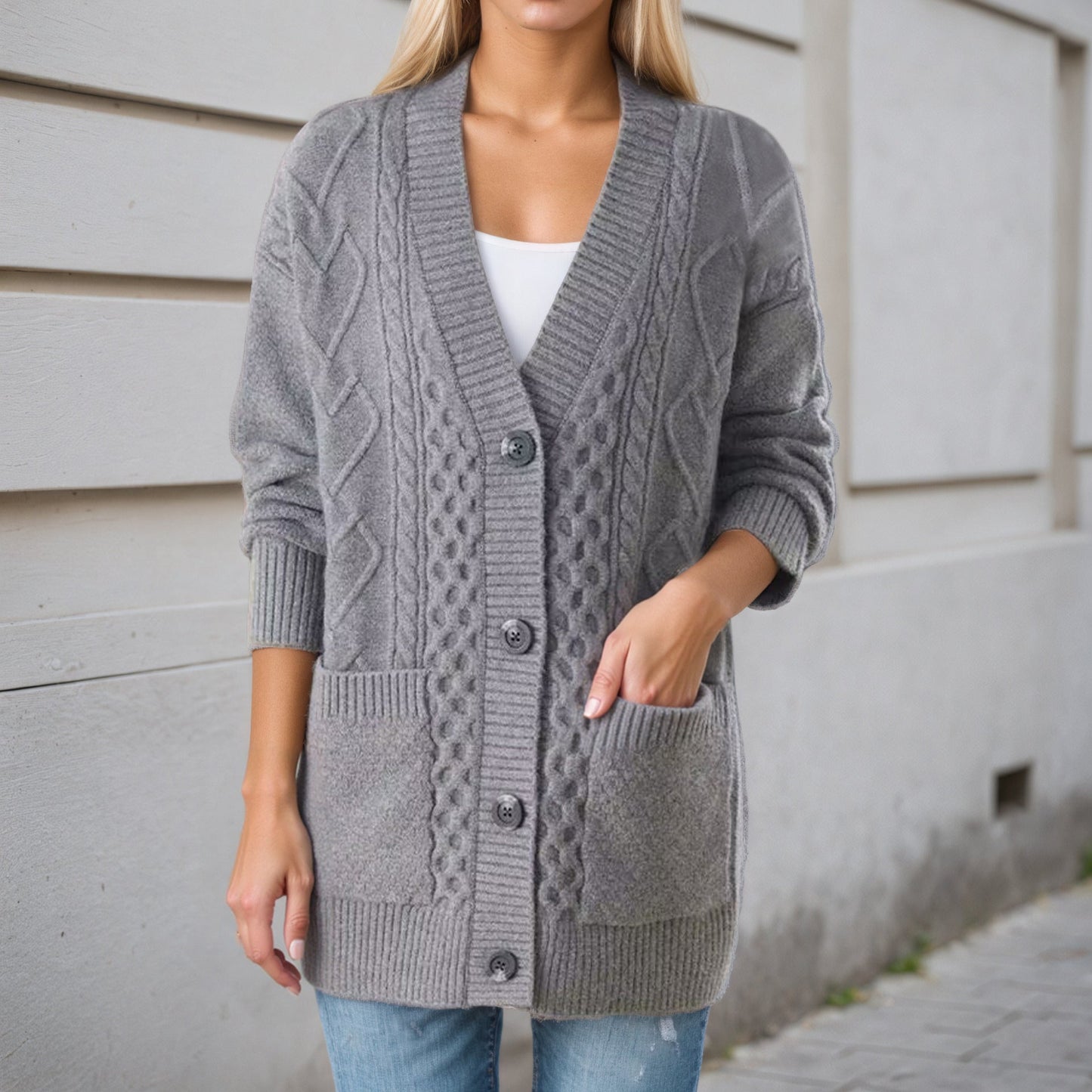 Women's structured cardigan with practical pockets NOVAE
