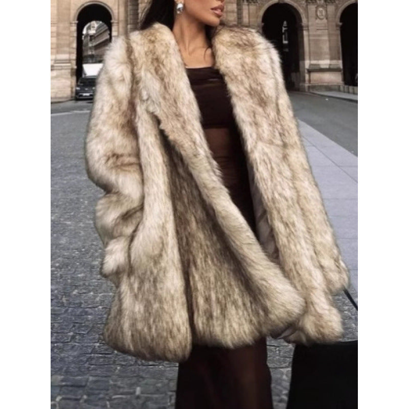 Women's luxurious faux fur coat with wide lapels and side pockets NOVAE