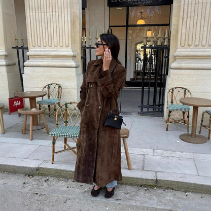 Women's elegant trench coat with lined collar and practical pockets NOVAE