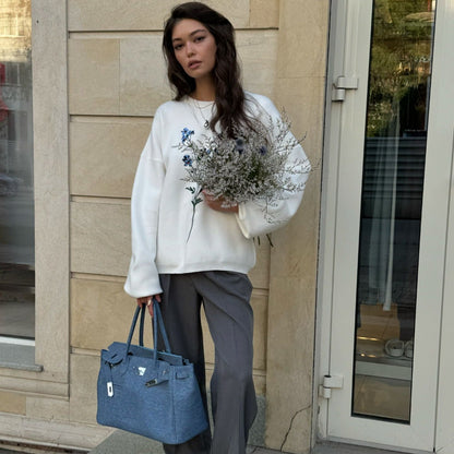 Women's stylish handbag in an urban design with reinforced handles NOVAE