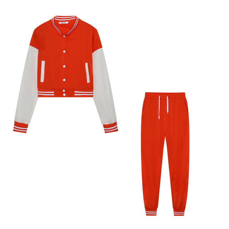 Women's sporty set with cropped jacket and jogging pants in a modern look NOVAE