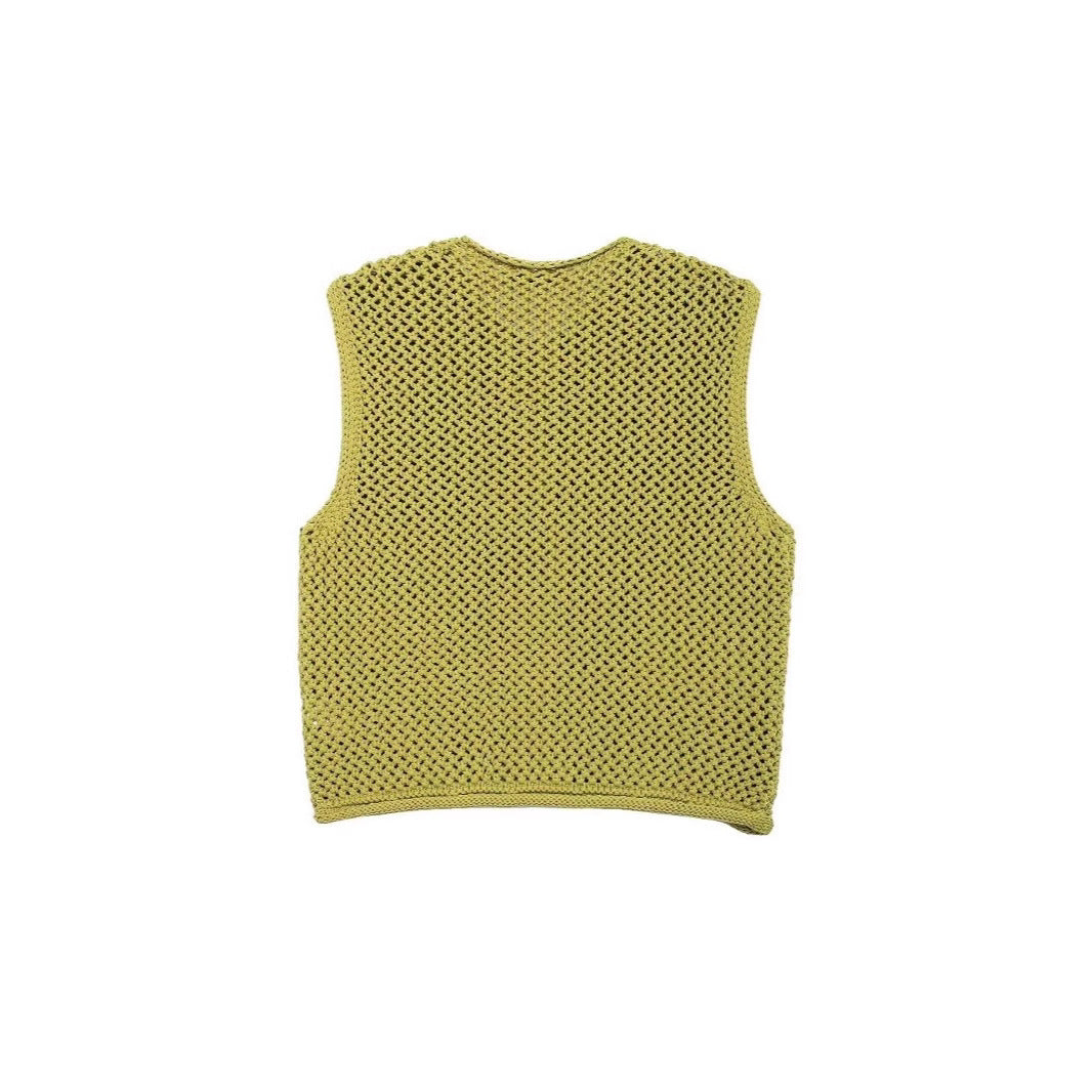 Women's knitted vest with a coarse mesh design and practical pockets NOVAE