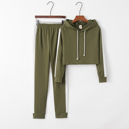 Women's sporty set with cropped hoodie and leggings NOVAE