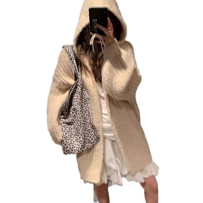 Women's oversized knit cardigan with exquisite fabric and relaxed fit NOVAE