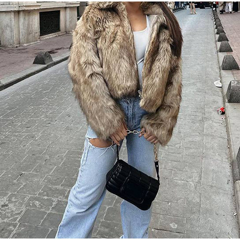 Women's cozy teddy jacket with a fashionable cut NOVAE