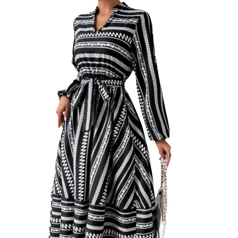 Women's maxi dress with a modern geometric pattern and a beautiful waist belt NOVAE