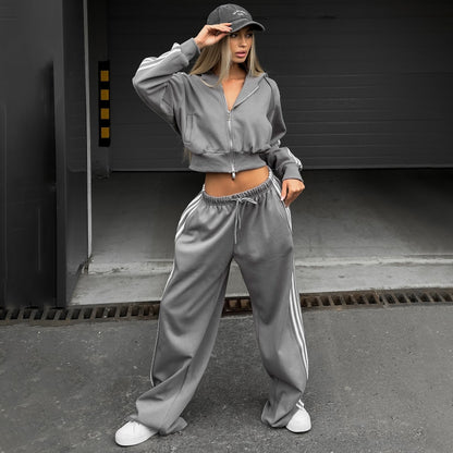 Women's sporty cropped hoodie with practical zippers and contrasting side stripes NOVAE