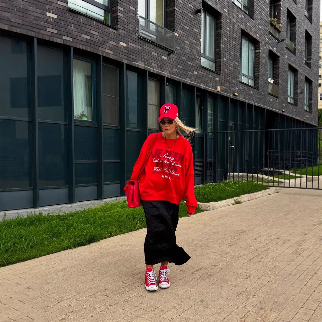 Women's sporty sweatshirt with eye-catching lettering and a relaxed fit NOVAE