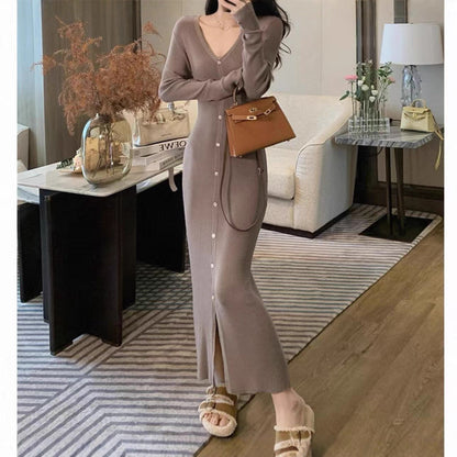 Women's Elegant Maxi Dress with Button Details and V-Neck NOVAE