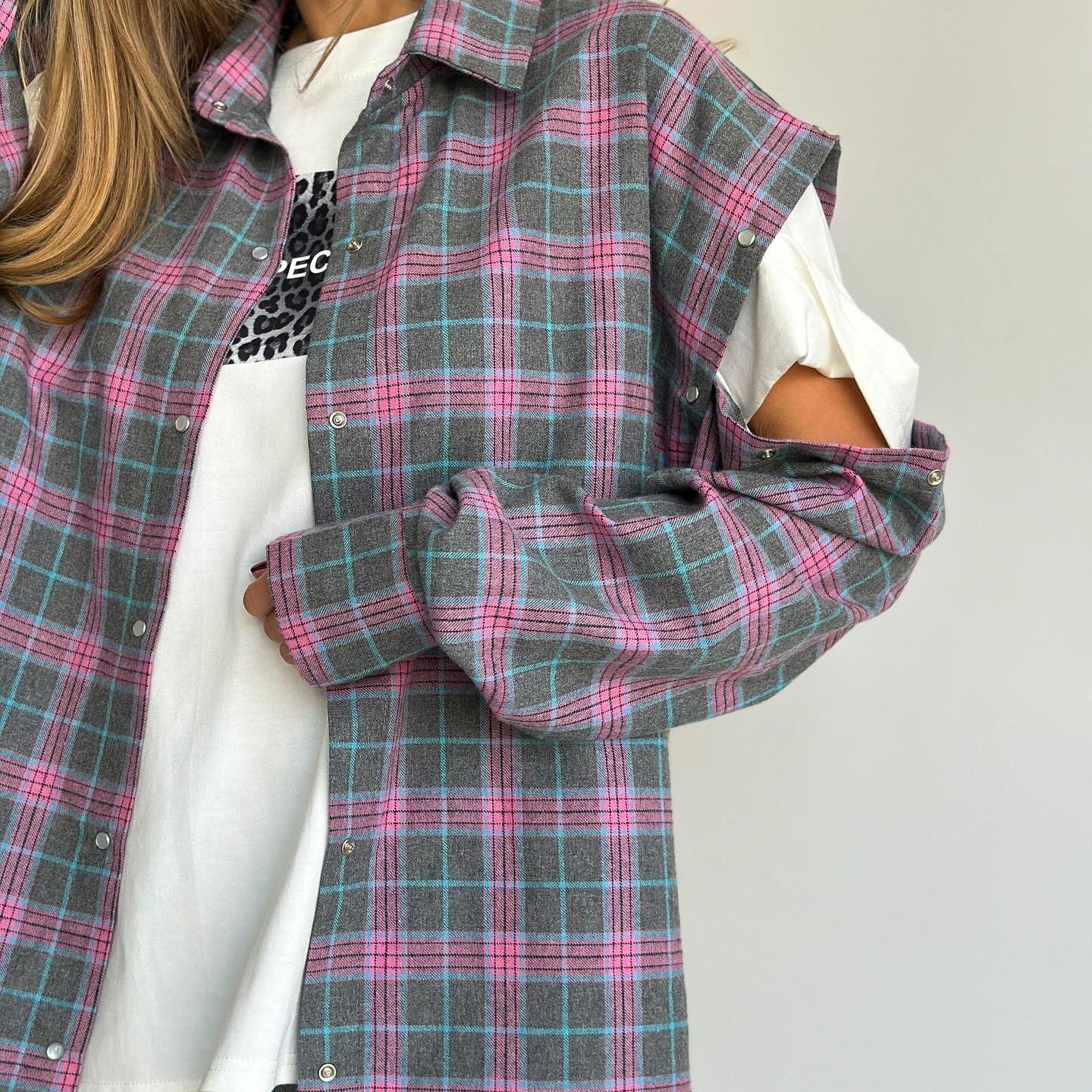 Women's checked overshirt with unique cut and fashionable detail NOVAE