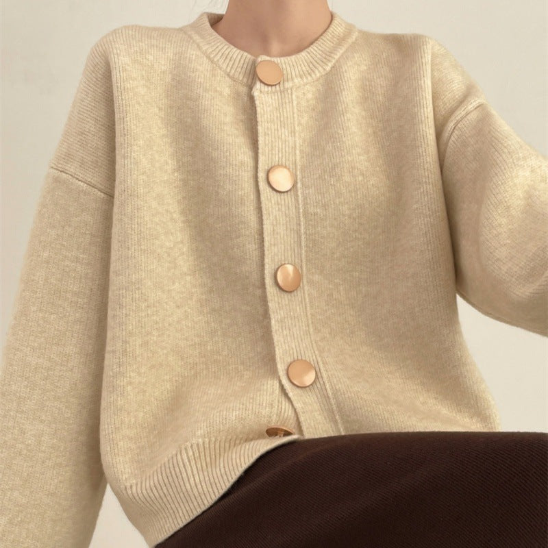 Women's cardigan with a comfortable cut and elegant button details NOVAE
