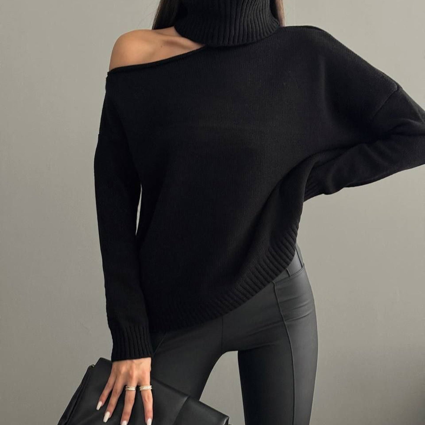 Women's fashionable roll-neck sweater with off-the-shoulder design and elegant ribbed details NOVAE